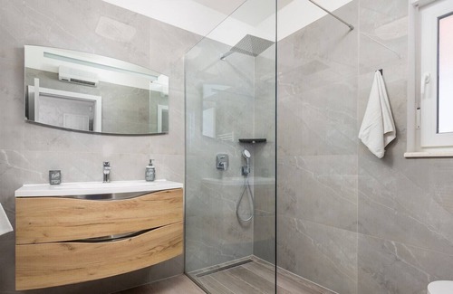 Bibici Villa | Villa Jessica with pool and hydromassage, garden, BBQ