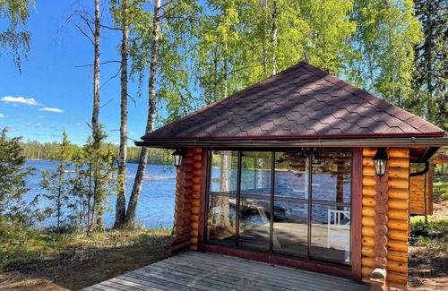 Lotjola Villa | Villa Joutsen in Saimaa with jacuzzi