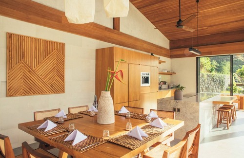 Praya Barat Villa | Villa Kami at Tampah Hills