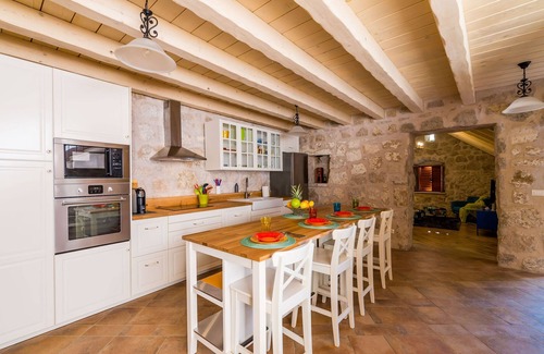 Brsecine Villa | Villa Kanada - Two-Bedroom House with Terrace and Sea View