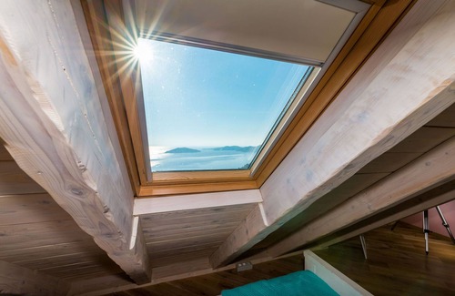 Brsecine Villa | Villa Kanada - Two-Bedroom House with Terrace and Sea View