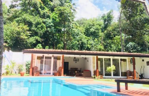 Tennekumbura Villa | Villa Kandy