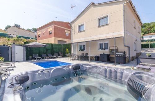 Vidreres Villa | Villa Karina Lloret de Mar