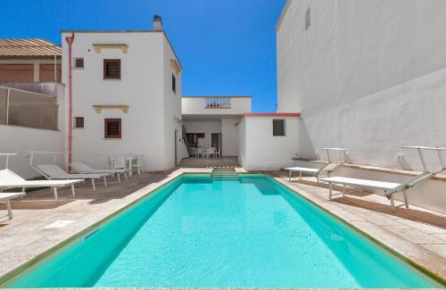 Andrano House | Villa Ketty by BarbarHouse