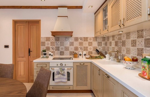 Bicine Villa | Villa Klementina - Three Bedroom Villa, Sleeps 6