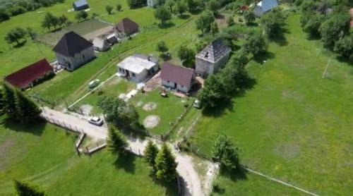 Okol House | Villa KRONI
