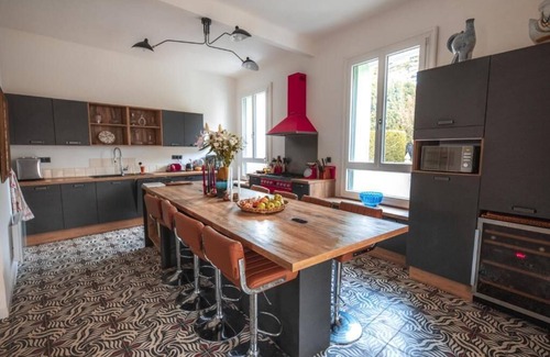 Beziers House | Villa Kumquats
