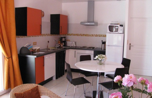 Montagnac Villa | Villa "L'Abricotier" for 2/4 people