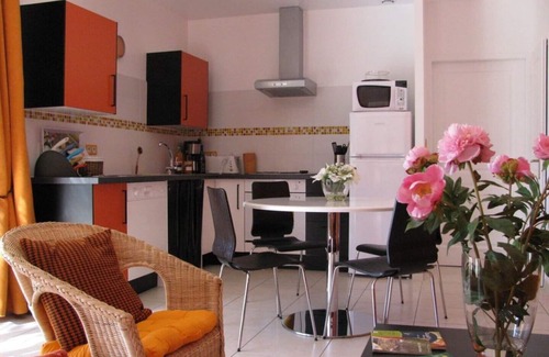 Montagnac Villa | Villa "L'Abricotier" for 2/4 people