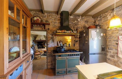 Les Vans Villa | Villa 'L'Elzède' with Mountain View, Private Pool and Wi-Fi