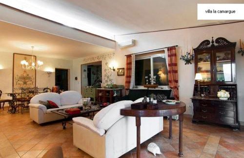 Gaeta House | villa la camargue