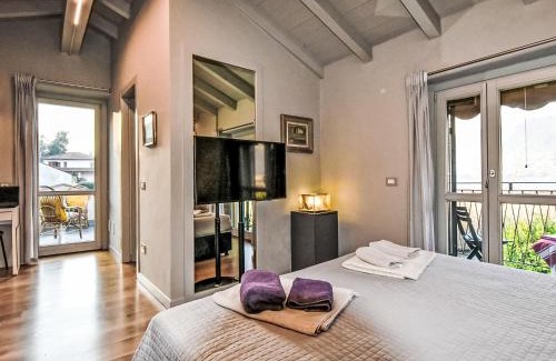 Cremignane Villa | Villa La Casetta sul Lago by Interhome