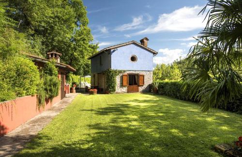 Fabriano Villa | villa la chiesetta - private pool - Borgo Canapegna