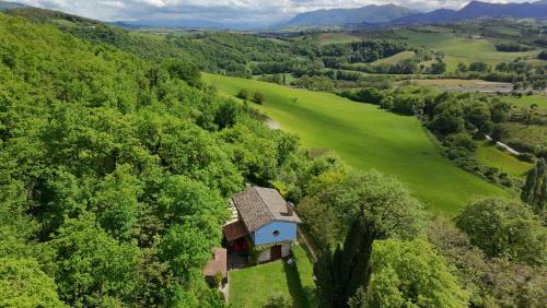 Fabriano Villa | villa la chiesetta - private pool - Borgo Canapegna
