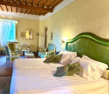 Vicopelago Bed & Breakfast | Villa La Dogana B&B di Charme - Historic Villa with a beautiful garden - private parking