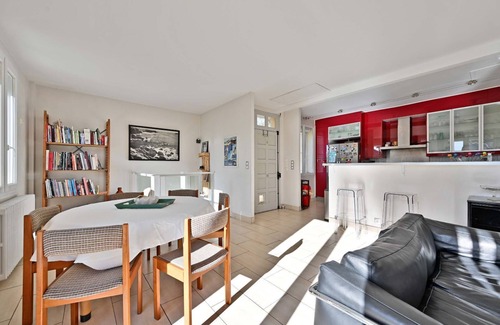 Avignon House | Villa La ROSERAIE - SWIMMING POOL - WIFI