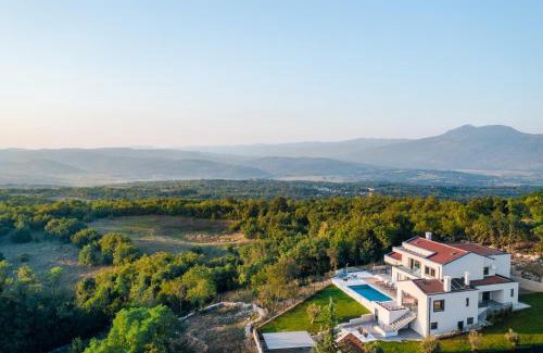 Sumber Villa | Villa La Guardia Istria *