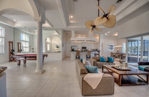 Eight Lakes Villa | Villa Lake View, A Stunning House With A Spectacular View