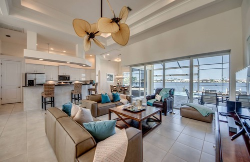 Eight Lakes Villa | Villa Lake View, A Stunning House With A Spectacular View
