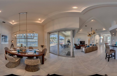 Eight Lakes Villa | Villa Lake View, A Stunning House With A Spectacular View