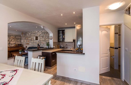 Cabrunici Villa | Villa LaMusica in Cabrunici