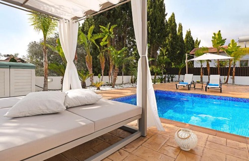 Ayia Thekla Villa | Villa Lara - 3bed Bangalow with Large Pool