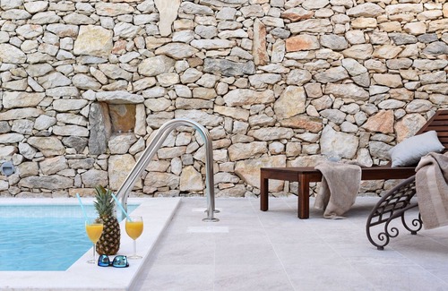 Pakostane Villa | Villa Laurana ZadarVillas