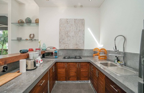 Sunset Road Villa | Villa Laurent