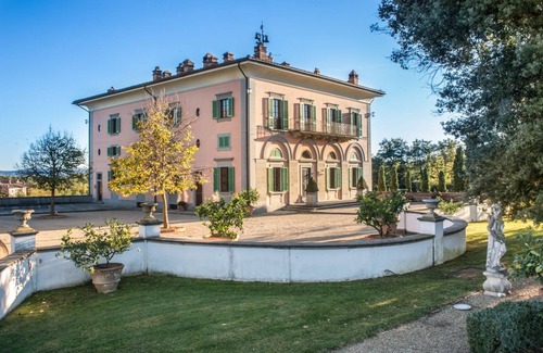 Loro Ciuffenna Villa | Villa Laurenzi - Six Bedroom Villa, Sleeps 20
