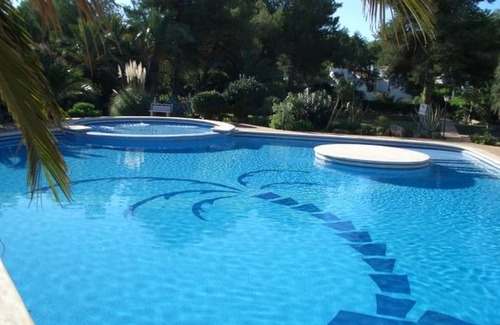 Costa Nova Villa | Villa Lavanda with stunning Communal pool, family friendly, wifi, part Aircon