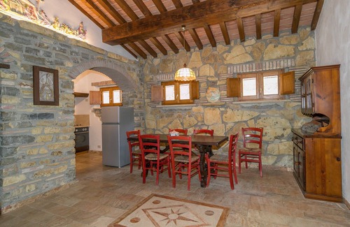 Monteverdi Marittimo Villa | Villa 'Le Querciolaie - Adamo Ed Eva' with Mountain View and Shared Pool