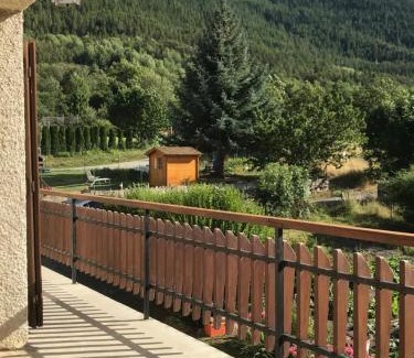 Villar-Saint-Pancrace Villa | Villa Le Rocher