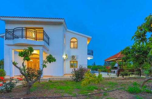 Latchi Villa | Villa Leda Finiki in Latchi