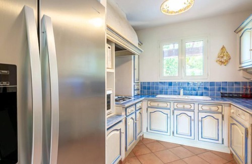 Plage de la Garonnette House | Villa Les 4 B by Interhome