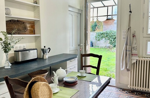 Offranville House | Villa Les Roses House sleeps 5