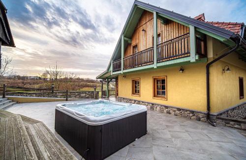 Zejno Villa | Villa Les with Hot tub & Sauna
