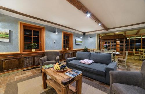 Zejno Villa | Villa Les with Hot tub & Sauna
