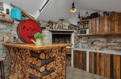 Veliko Brdo Villa | Villa Levanda