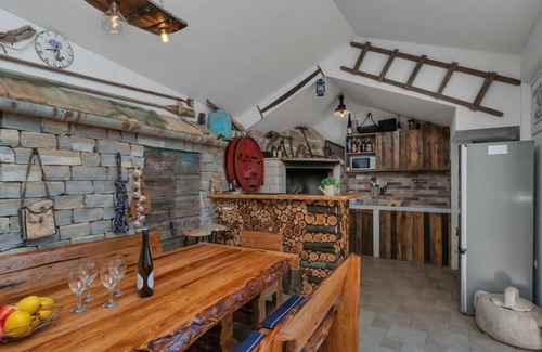 Veliko Brdo Villa | Villa Levanda