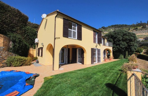 Cipressa House | Villa Liguria - pure relaxation, perfect view over the sea with private pool