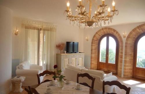 Monte Rinaldo Villa | Villa Liliana, Exclusive Property