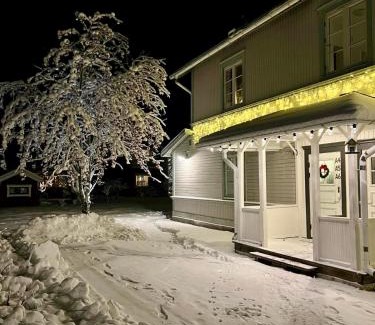 Jadraas Apartment | Villa Lilla Emma, Mysig Lägenhet i Jädraås, Nära Sjö och Kungsberget