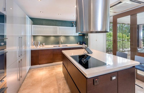 Gibbs Bay Villa | Villa Lily Pad - Three Bedroom Villa, Sleeps 6