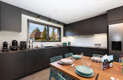 Ittenheim House | Villa Lion | Private SPA, Jacuzzi/Heated Pool