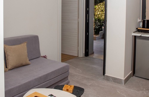 Nea Potidaia Apartment | Villa Llanaj Residence 3 by Luxlikehome