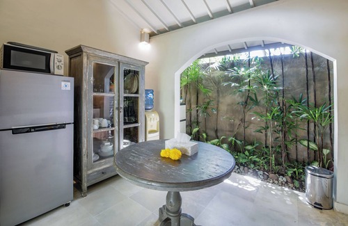 Central Seminyak Villa | Villa Lodek Deluxe