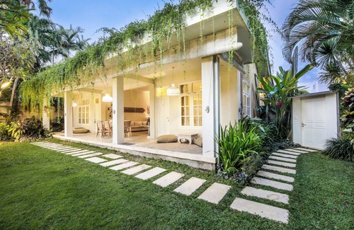 Central Seminyak Villa | Villa Lodek Deluxe