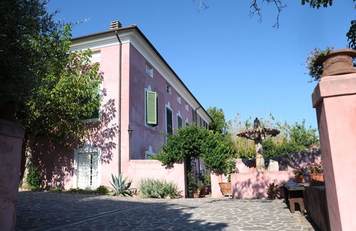 Massarosa Apartment | Villa Lorien - Vacation Rental with swimming pool in Versilia, Tuscany