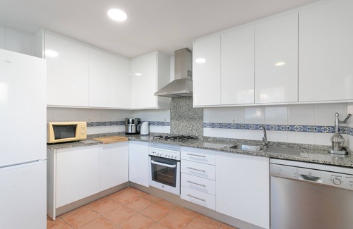 Hoya de los Patos Villa | Villa 'Los Naranjos' with Private Pool, Wi-Fi and Air Conditioning