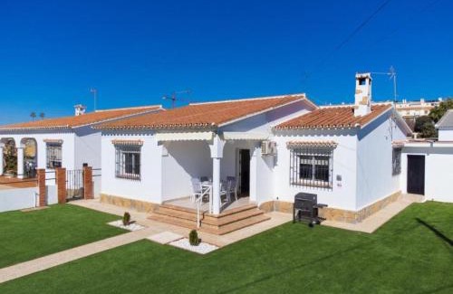 Torre de Benagalbon House | Villa Los Rubios